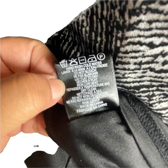 Belle Bradgley Mischka Round Neck Long Sleeve Bodycon Dress Black White Multi 4 - Picture 6 of 8